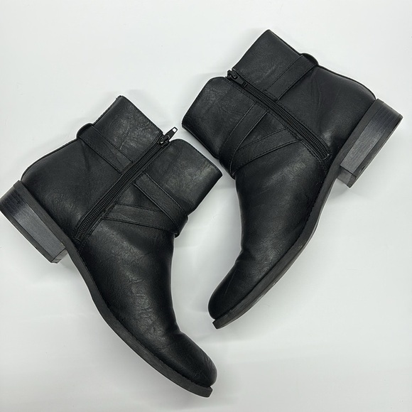 Guess Boots Women’s Size 11 Black - Picture 2 of 9
